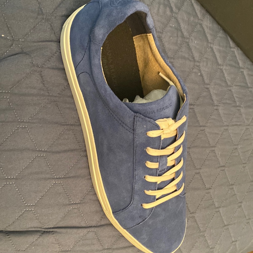 NEW SIZE 12 Leather NEW BALANCE from BANANA REPUBLIC